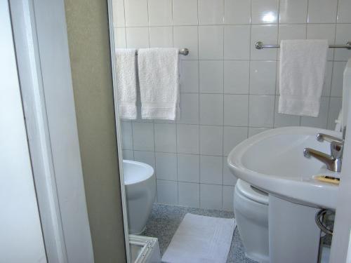 Residencial Roxi Hotel Lisabona Facilități foto
